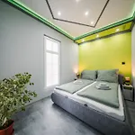 White House Miskolc, Apartmán Miškovec