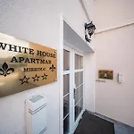 White House Miskolc, Apartmán