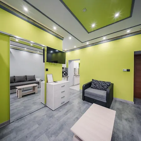 White House Miskolc,