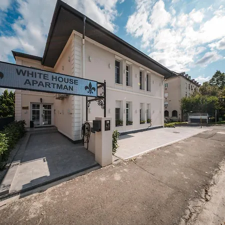 Apartment White House Miskolc, *